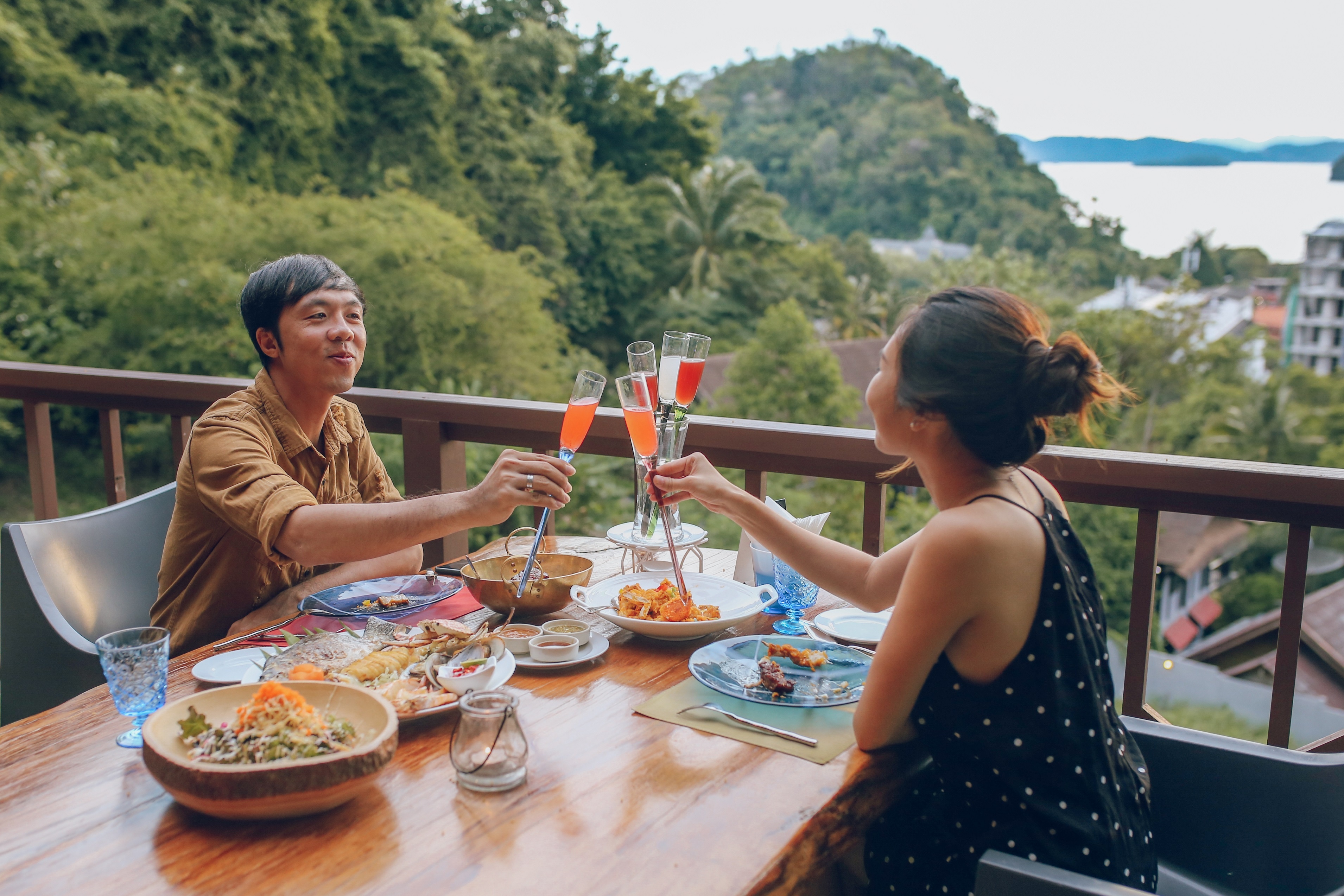 Bay Thai Lan Trai nghiem sac thai moi anh 11