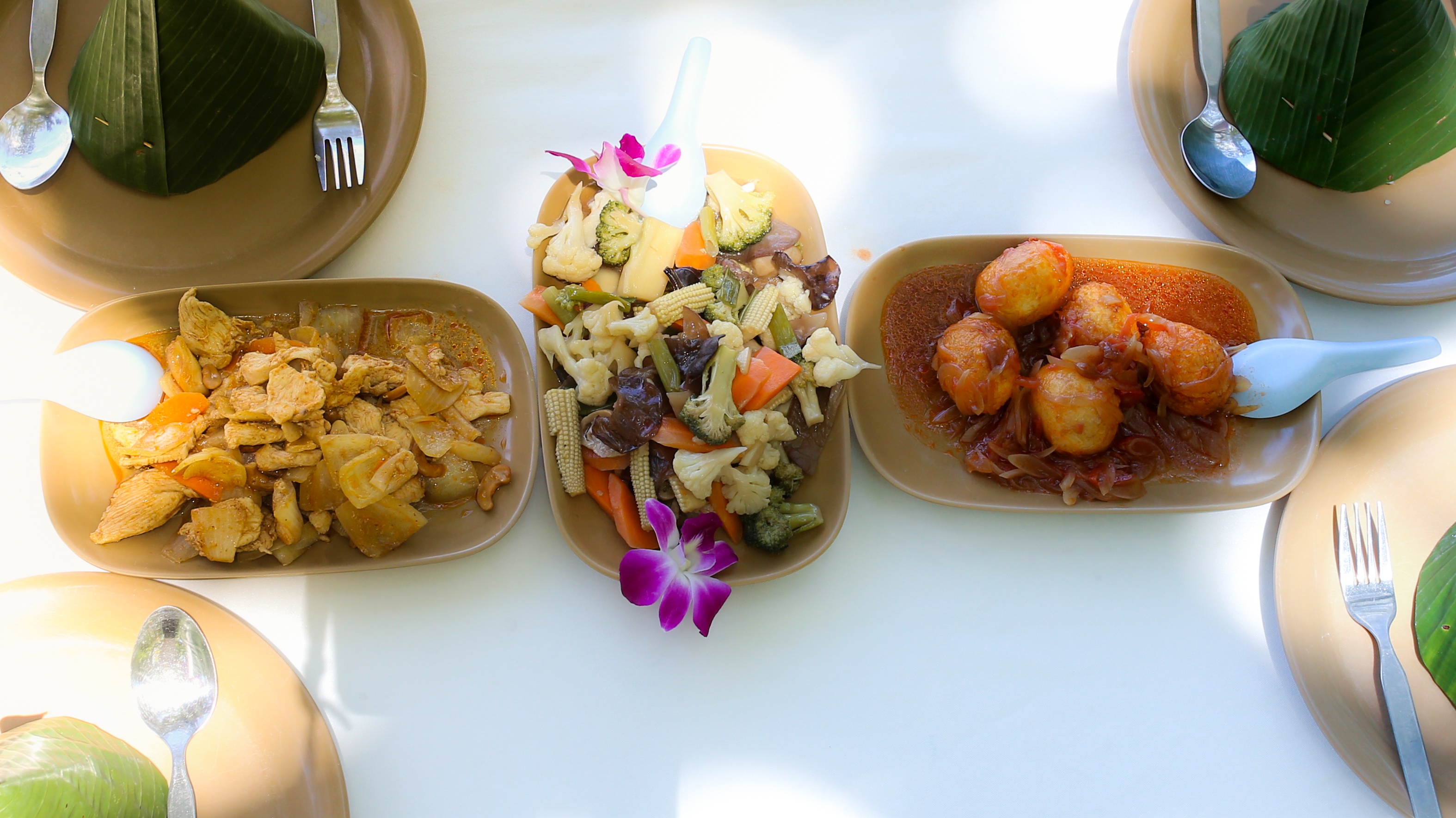 Bay Thai Lan Trai nghiem sac thai moi anh 13