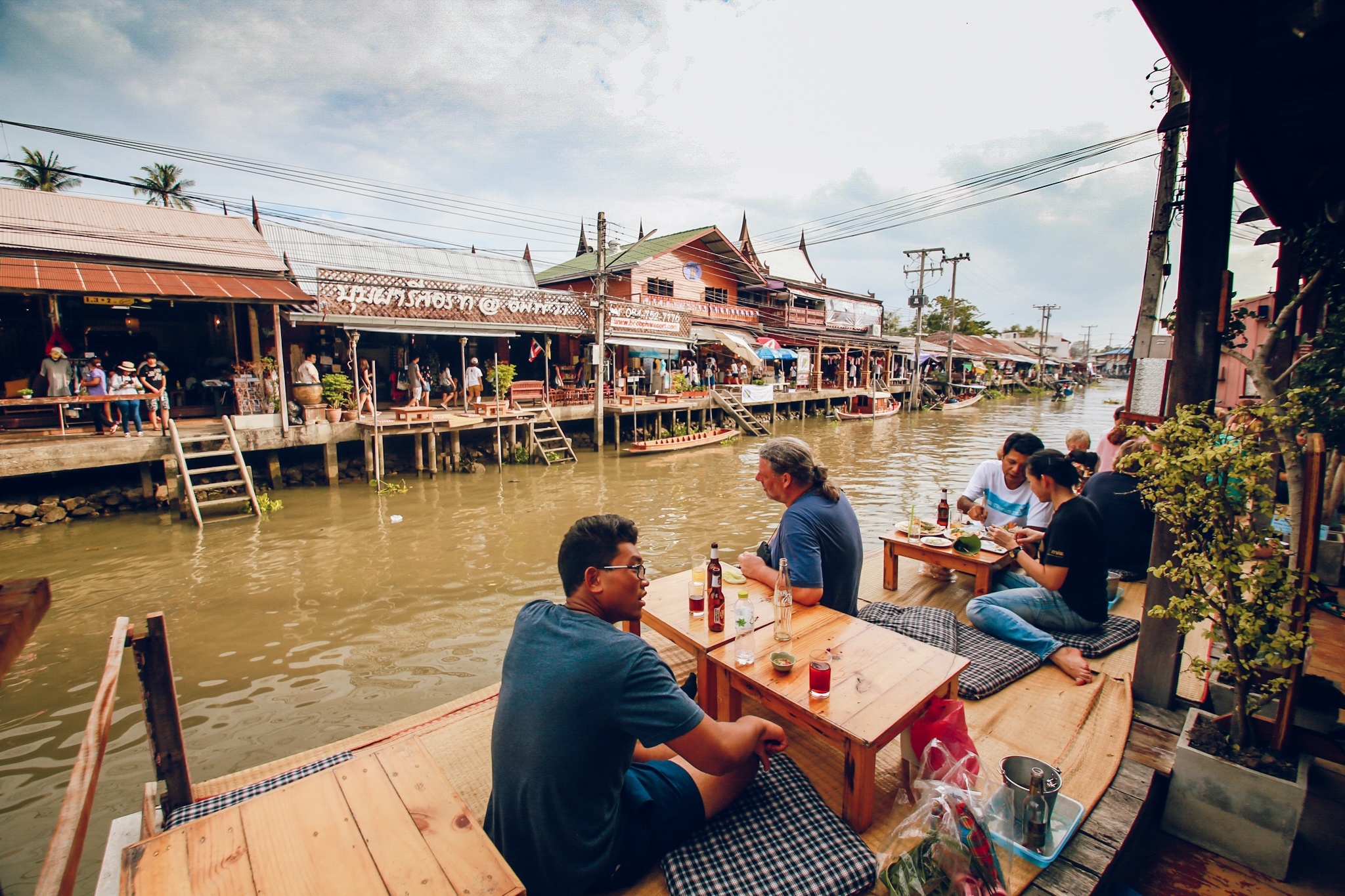 Bay Thai Lan Trai nghiem sac thai moi anh 3