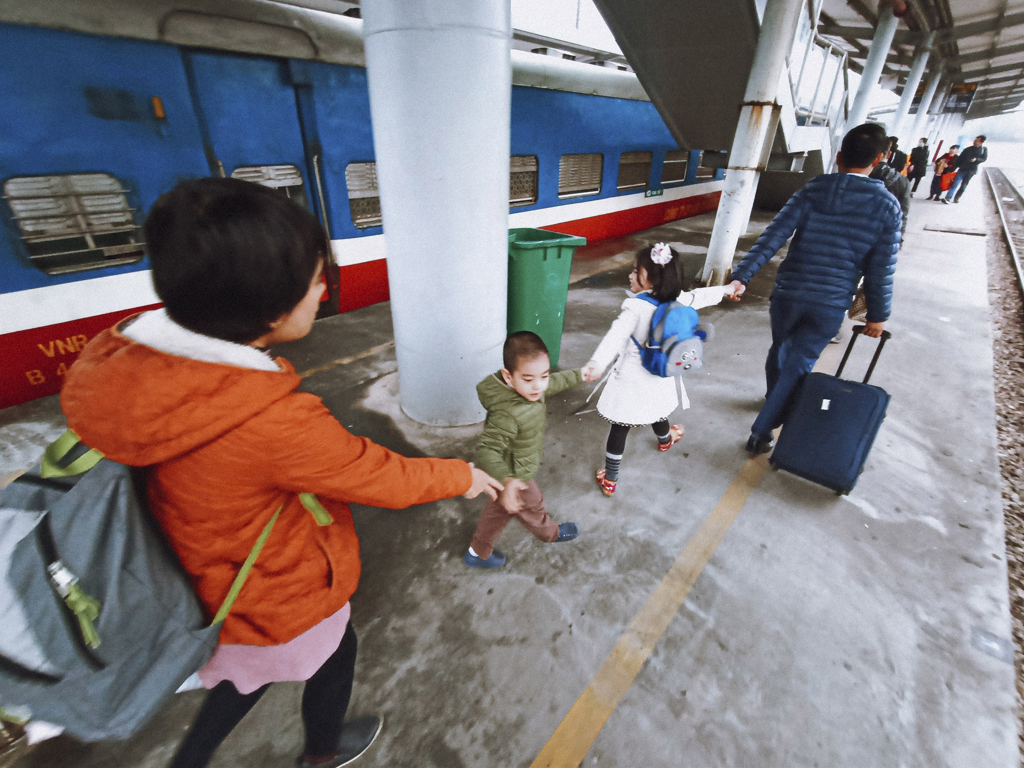 về nhà đón Tết ảnh 2 ve nha don Tet anh 2