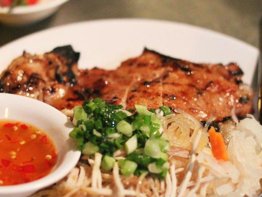 Mot vong kham pha 6 mon noi tieng o TP.HCM hinh anh