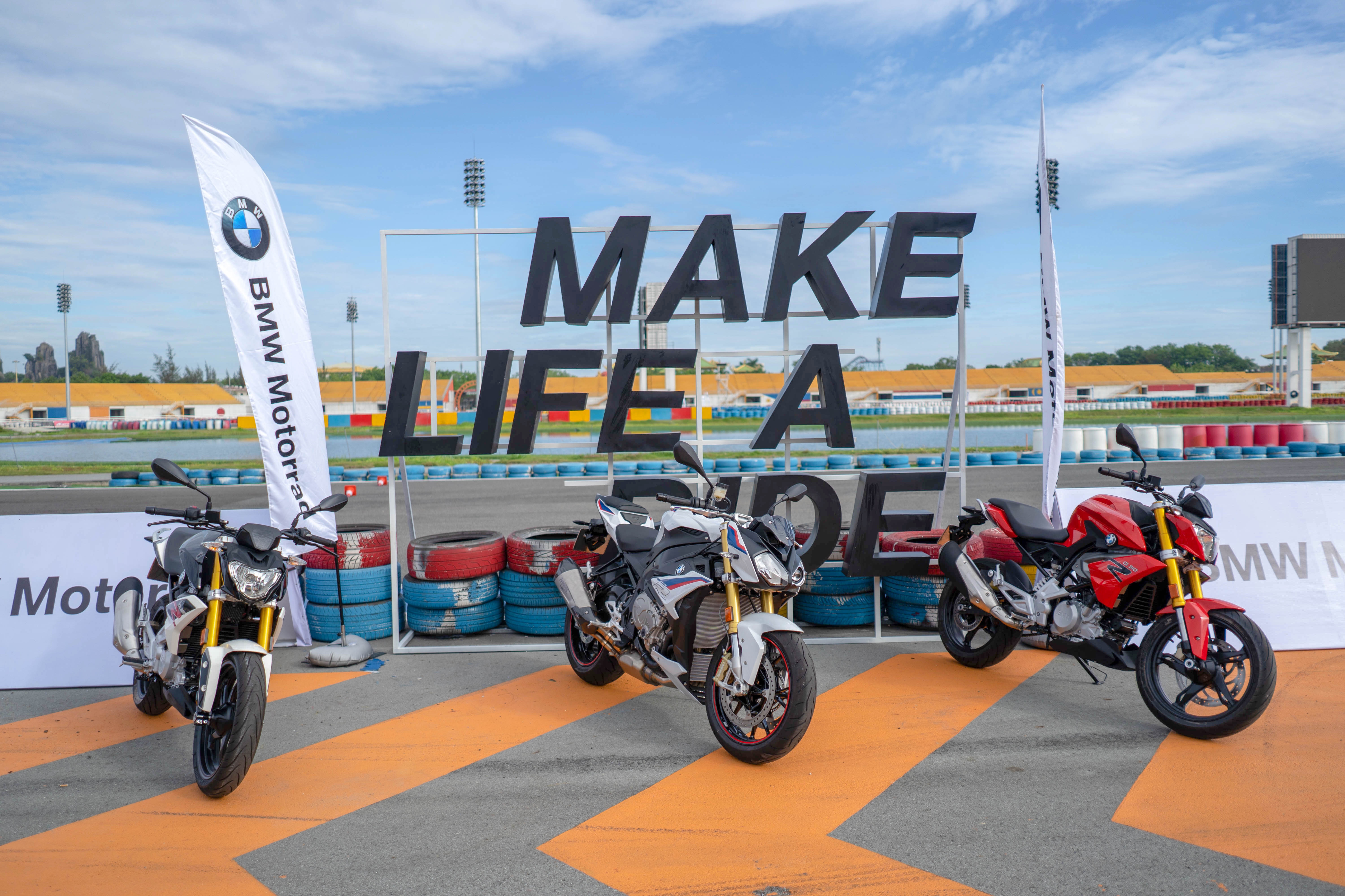 Trai nghiem duong dua Dai Nam voi BMW Motorrad Viet Nam hinh anh