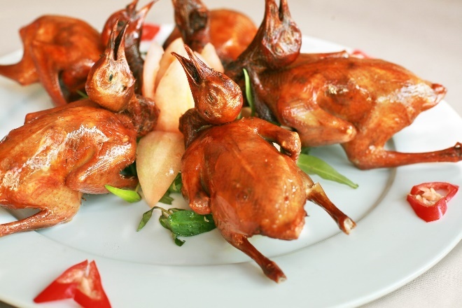 Nha hang Be Vang anh 7