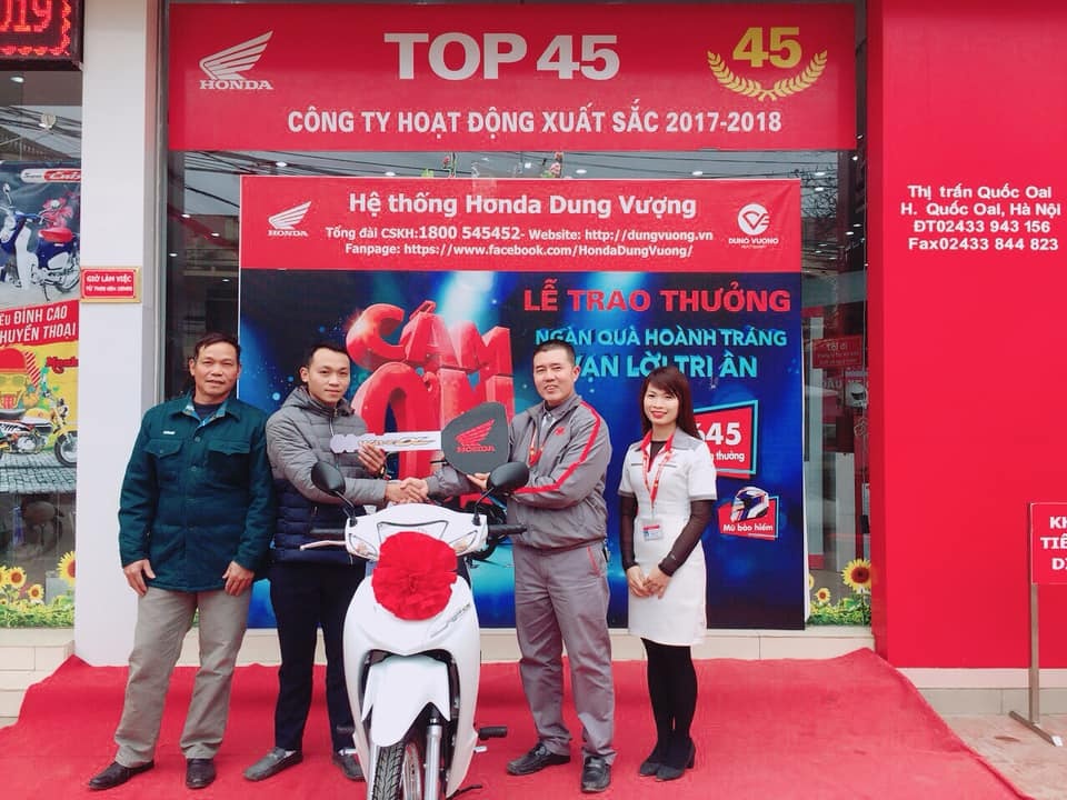 Honda trien khai chuong trinh 'Ngan qua hoanh trang, van loi tri an' hinh anh