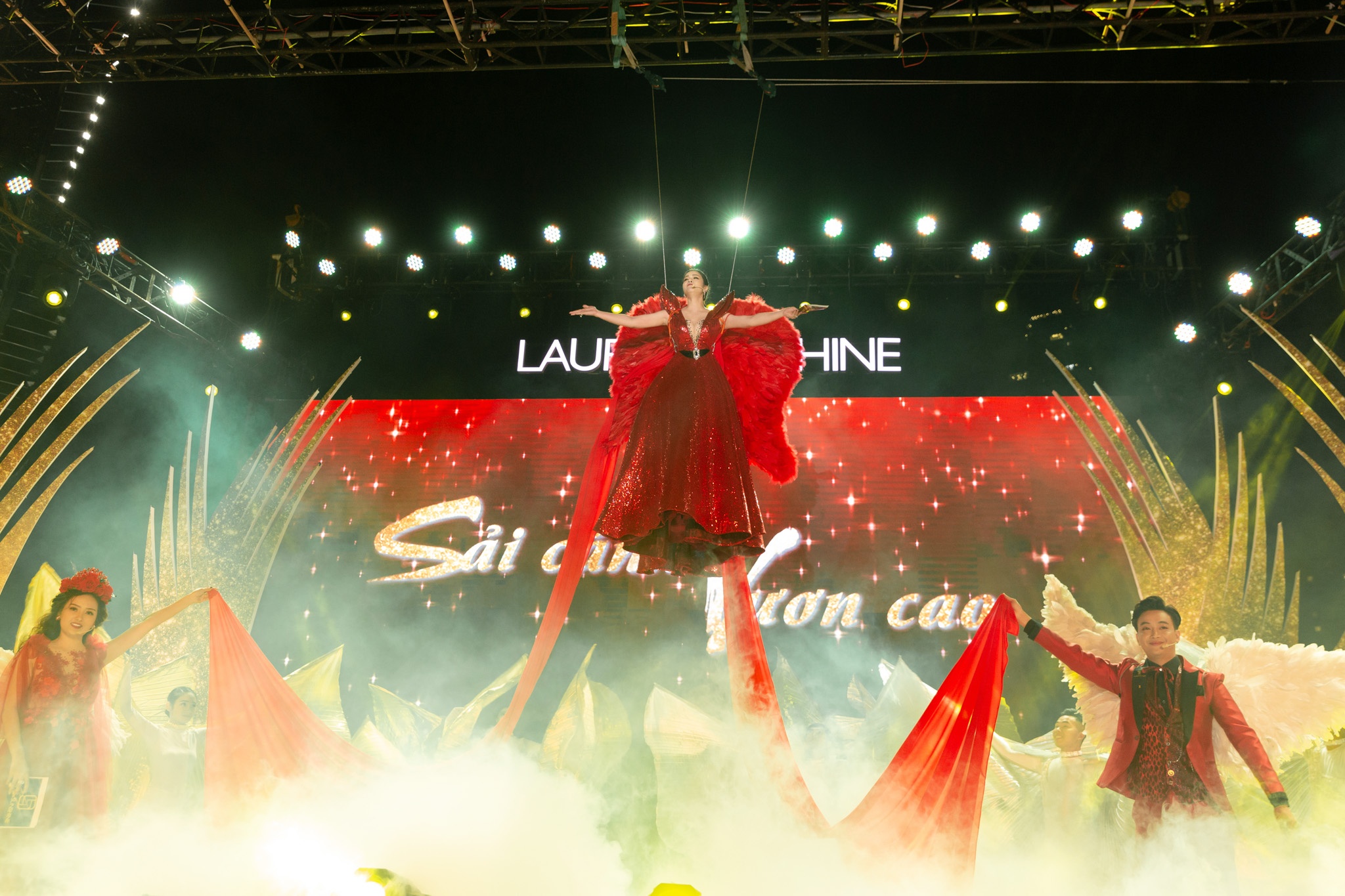 Laura Sunshine anh 5