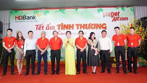 Vietjet,  HDBank anh 2