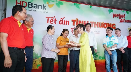 Vietjet,  HDBank anh 4