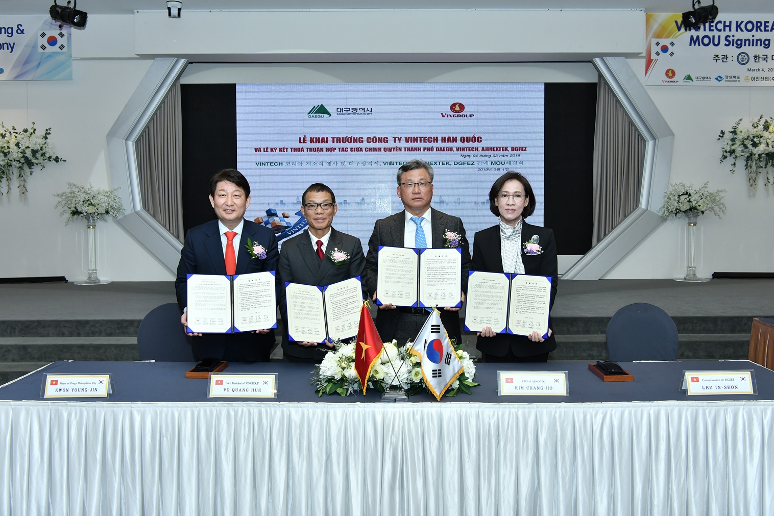 Kham pha 'cu diem' dau tien cua VinTech tai nuoc ngoai hinh anh