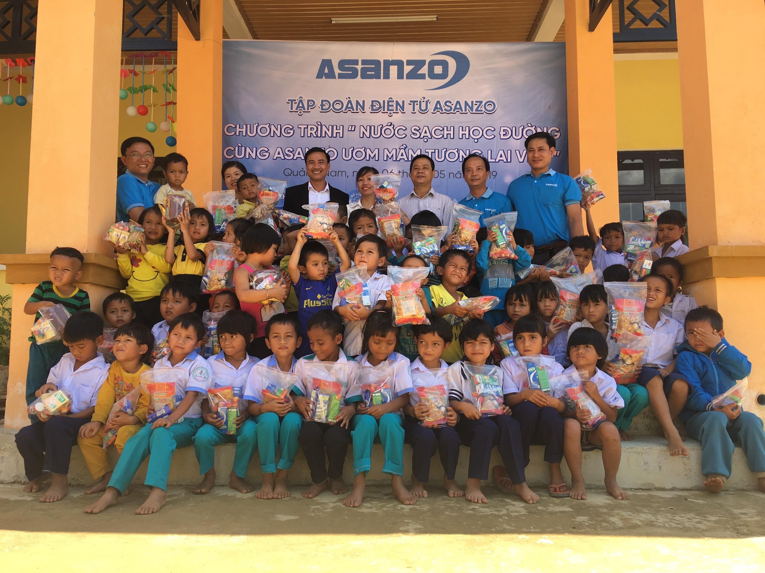 Asanzo tiep tuc hanh trinh 'Nuoc sach hoc duong' o tinh Quang Nam hinh anh