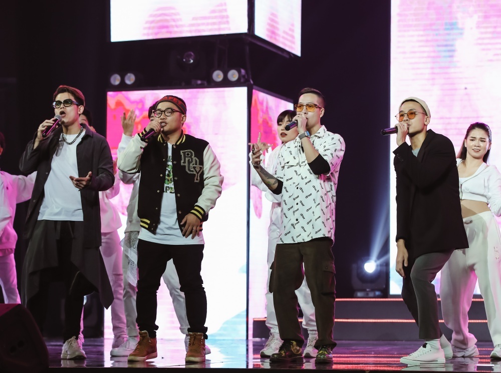 V Heartbeat Music Show anh 7