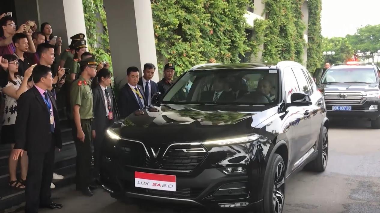 Video - Thu tuong Malaysia lai VinFast Lux SA 2.0 hinh anh