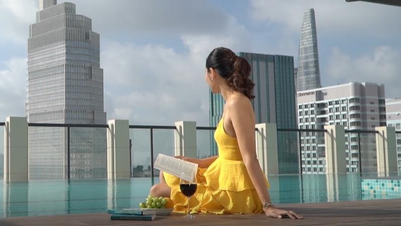 Video - HH Huong Giang bat mi ly do chon The Grand Manhattan hinh anh