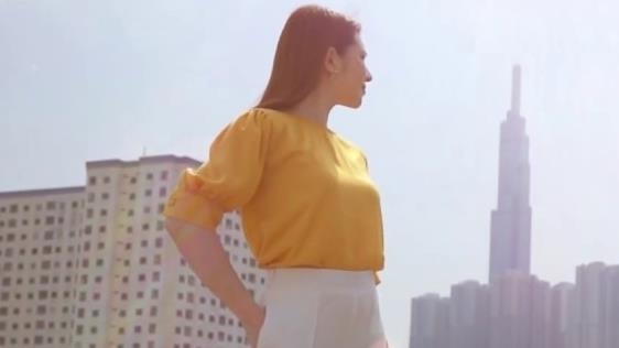 Video - Thoi trang Chuu vao top 100 thuong hieu xuat sac 3 mien hinh anh