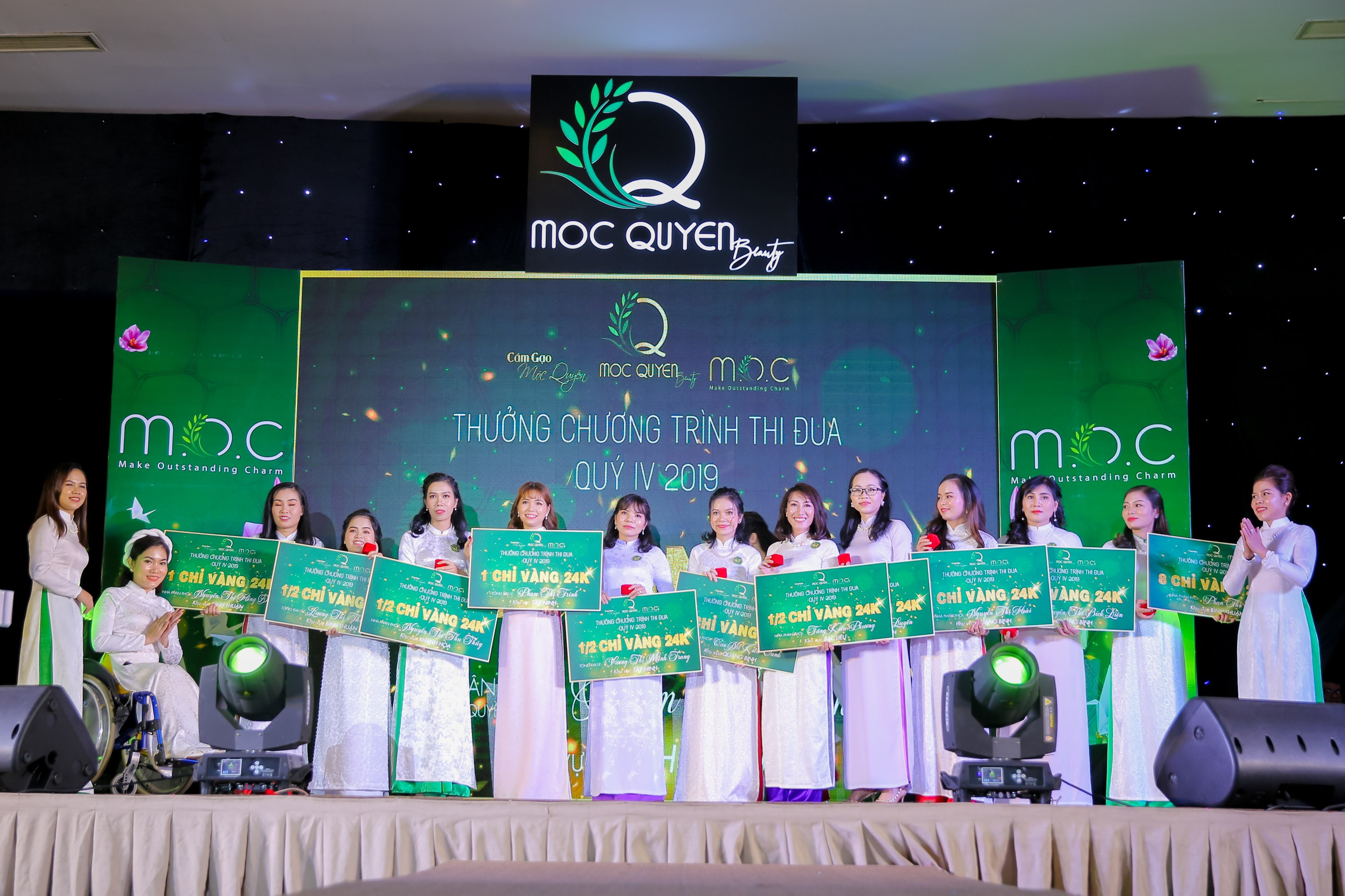 Moc Quyen Beauty to chuc da tiec ao dai trang hinh anh