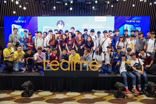 Realme anh 7