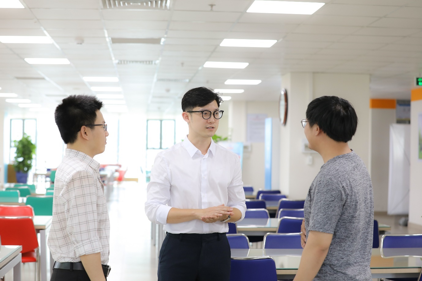 UEF ảnh 4 UEF anh 4