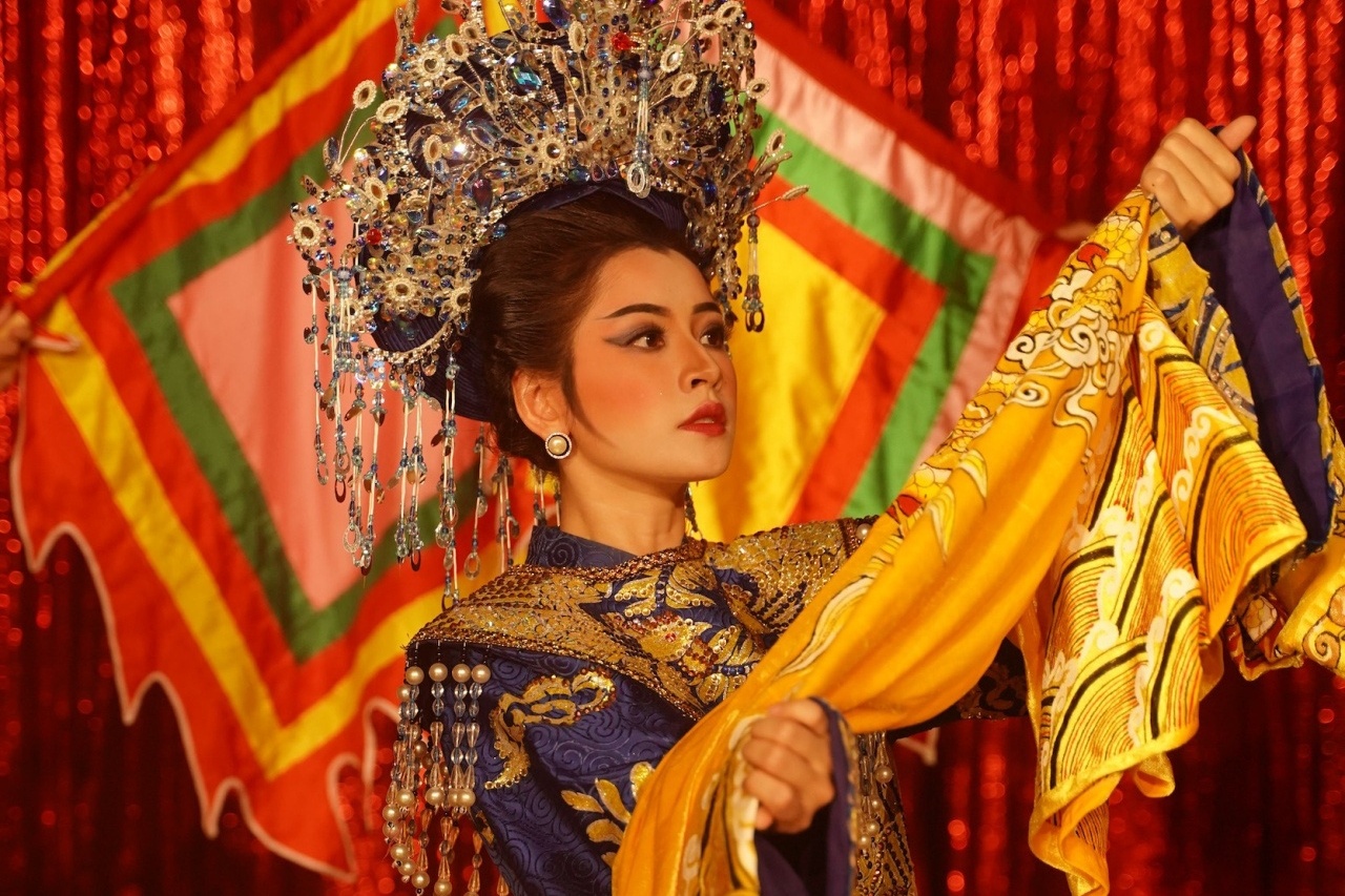 Chi Pu, Erik mang hit moi den dem nhac Viet - Han thang 6? hinh anh