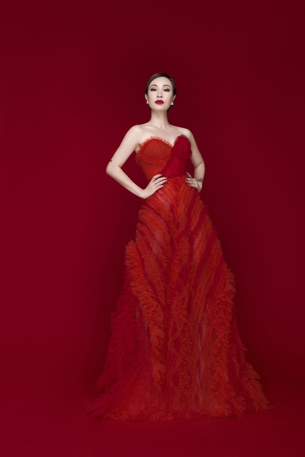 V Heartbeat music show anh 1