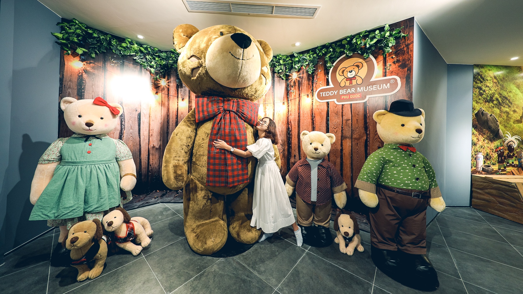 Grand World,  Vingroup anh 6