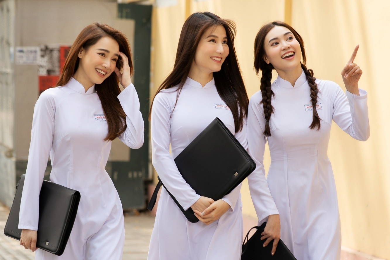 Video - Teaser moi nhat cua phim dien anh '1990' hinh anh