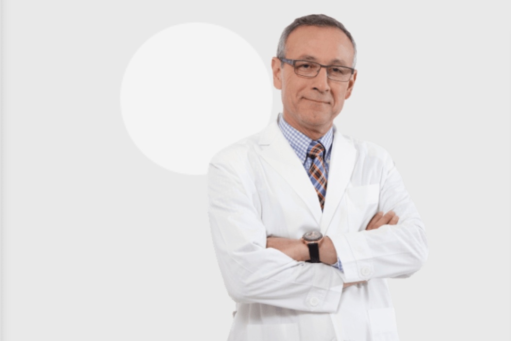 Video - Bac si Reza Torchizy tro lai Viet Nam hinh anh