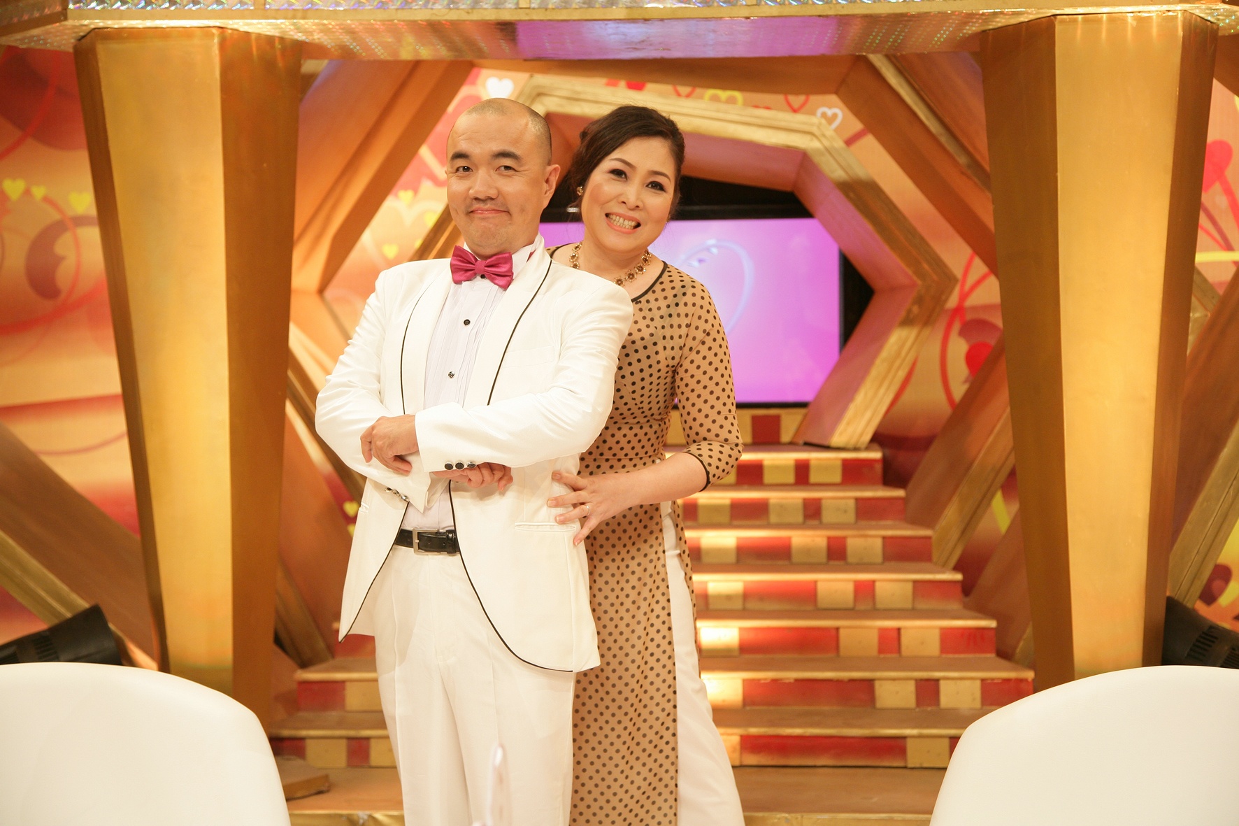 NSND Hong Van: 'Dan ong co quyen nhin gai dep' hinh anh