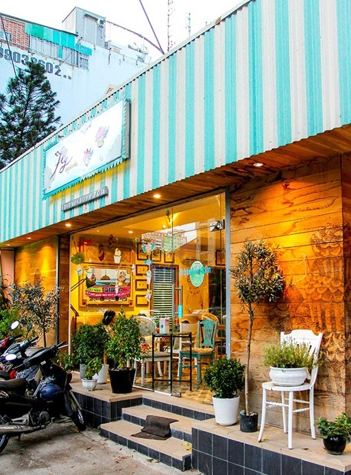 Fly cupcake 06 Phạm Ngọc Thạch, Q.1, TP.HCM.