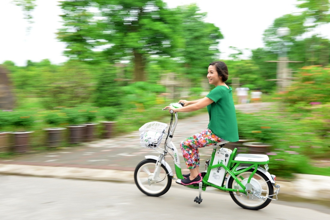 Mỹ Linh chia sẻ chị cảm thấy rất hài lòng với một sản phẩm chất lượng tốt, công nghệ tiên tiến và thân thiện với môi trường.