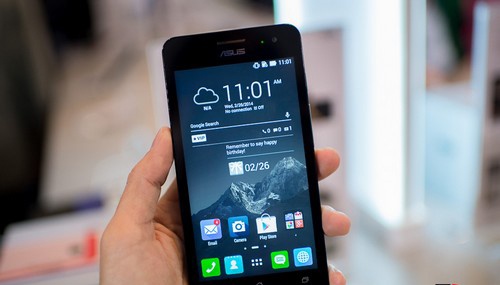 Asus lam soi dong thi truong voi Zenfone 5 hinh anh