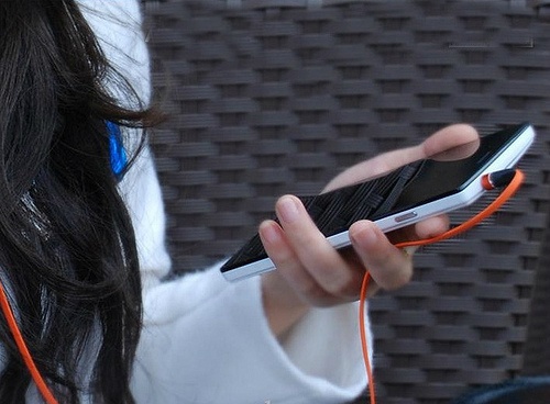 Aveo X8 giam gia manh hut khach hinh anh