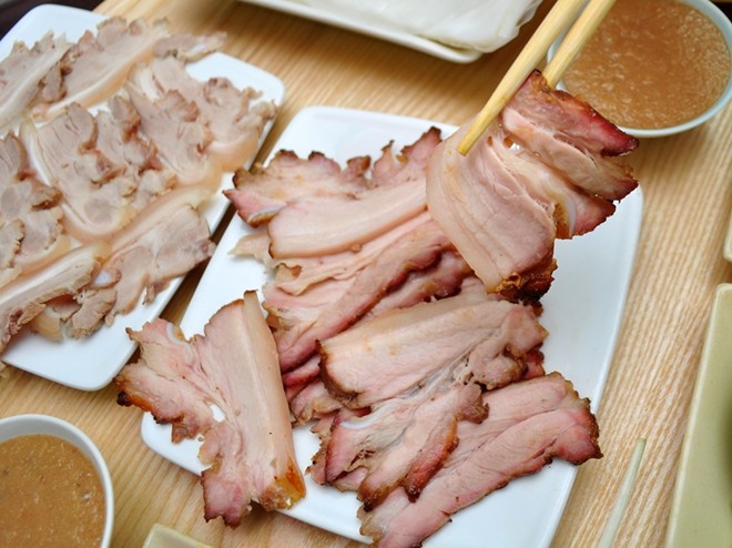 Thịt ba chỉ nướng.