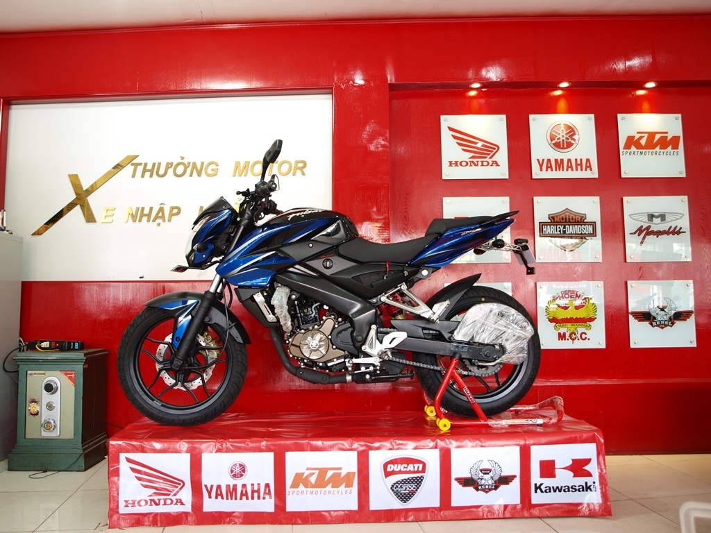 'Quy nho' Bajaj san sang chinh phuc gioi me xe Viet hinh anh