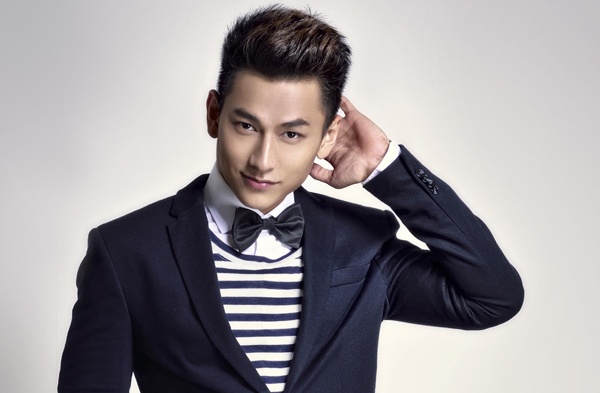 Isaac do mat truoc loi to tinh cong khai cua fan hinh anh