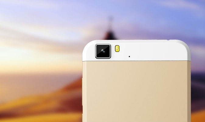 Camera 14 megapixel lấy nét cực nhanh.