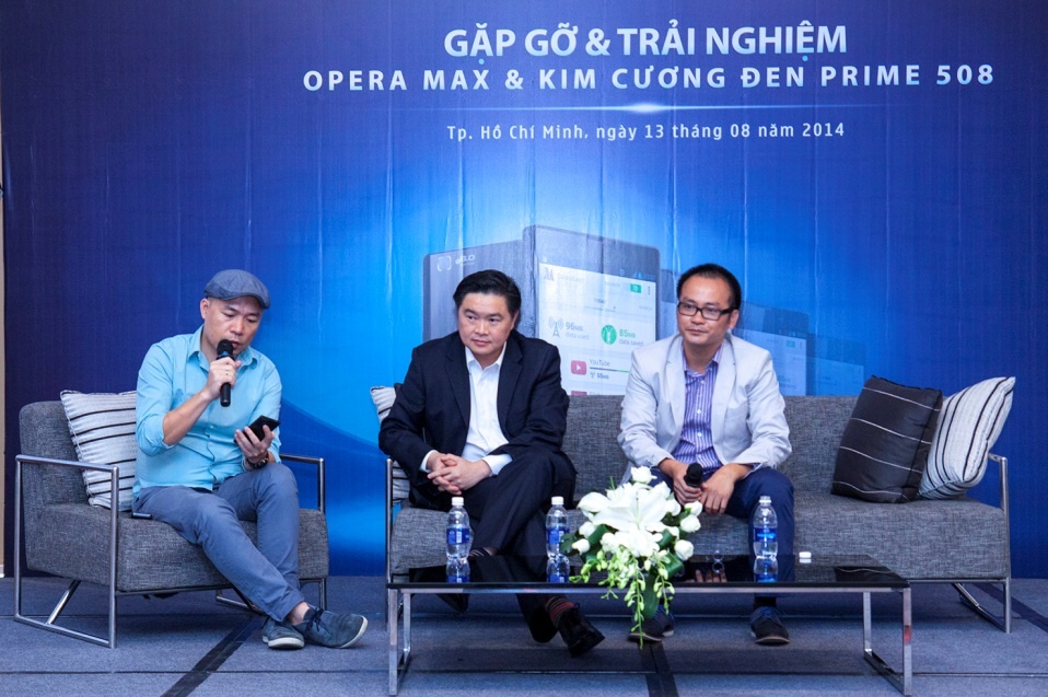 Nhac si Huy Tuan chia se ly do ung ho smartphone Viet hinh anh