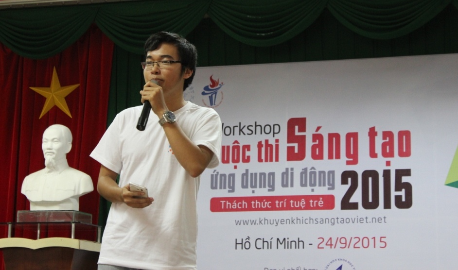 Lê Yên Thanh là thí sinh chiến thắng mùa đầu tiên của cuộc thi Sáng tạo ứng dụng di động, tổ chức năm 2013.