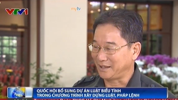 Nam 2015 se trinh Quoc hoi Luat bieu tinh hinh anh