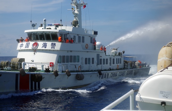 Trung Quoc tang gan 20 tau quanh gian khoan 981 hinh anh