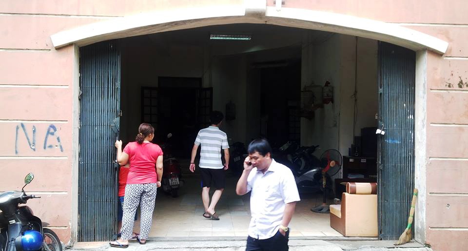 Tầng một tòa nhà N5A nơi xảy ra vụ tai nạn.