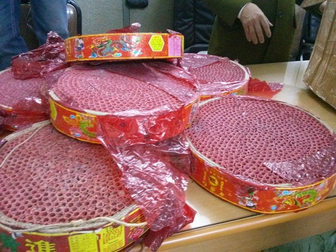 Bat xe khach cho 14 bao tai phao lau hinh anh