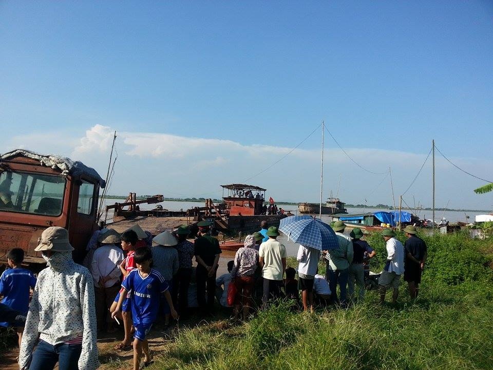 Va cham chim thuyen, hai thanh nien mat tich hinh anh