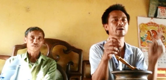 Ông Nguyễn Hữu Thành là phụ huynh và cũng là người dạy Thọ kỹ năng bơi trên sông nước