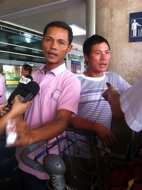 Người lao động cho biết, rất vui mừng khi trở về Việt Nam.