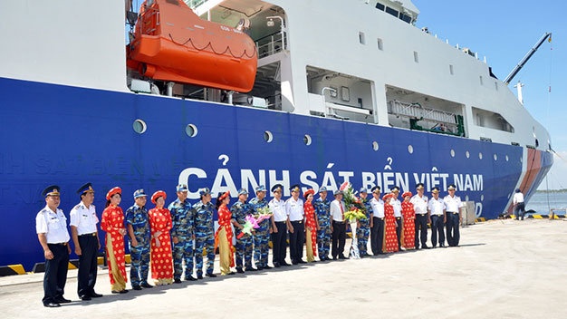 2 tau CSB tro ve sau gan 100 ngay cuoi song hinh anh