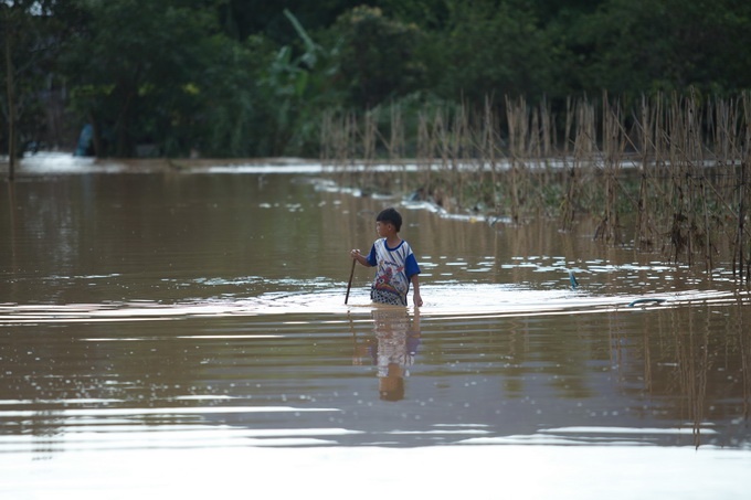 Lu lon bat ngo tan cong Lam Dong, vung rau tan hoang hinh anh
