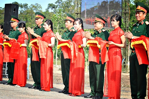 Quan khu 9 khanh thanh thao truong tong hop hinh anh