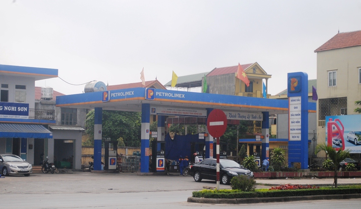 Phat doanh nghiep co hon mot van lit xang A92 kem chat luong hinh anh