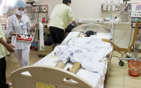 Thai phu bi oto keo le 50 m dang hoi phuc hinh anh