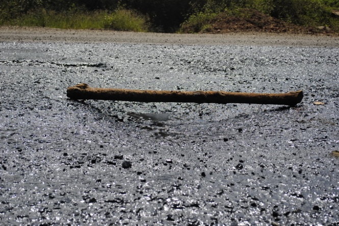 Bat qua tang nha thau thi cong QL 14 lam au hinh anh