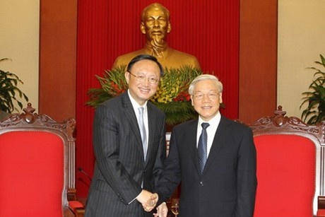 Tong Bi thu, Chu tich nuoc tiep Uy vien Quoc vu Trung Quoc hinh anh